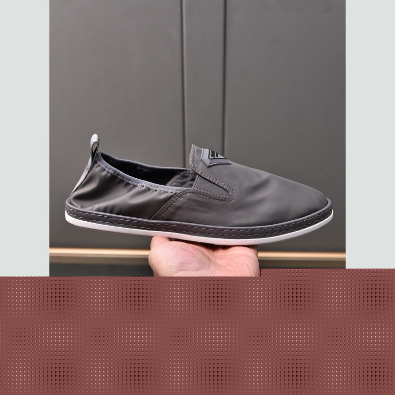 Pra*a leather shoes